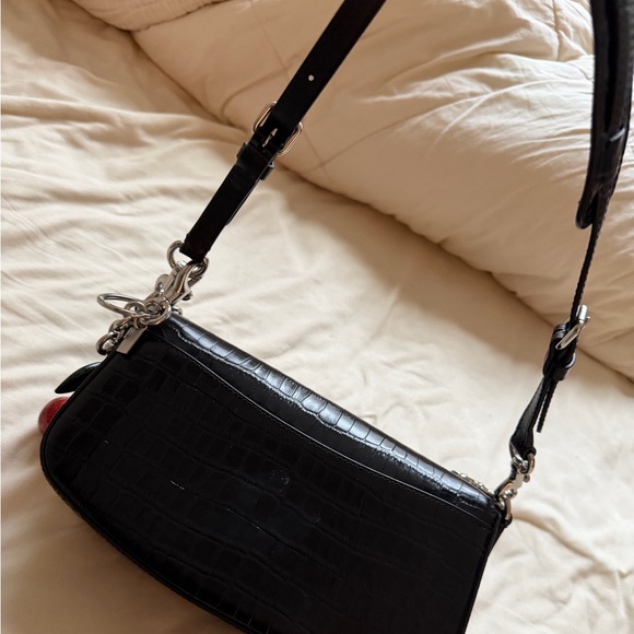 Coach shoulder bag with chain and cherry charm - Picture 3 of 3